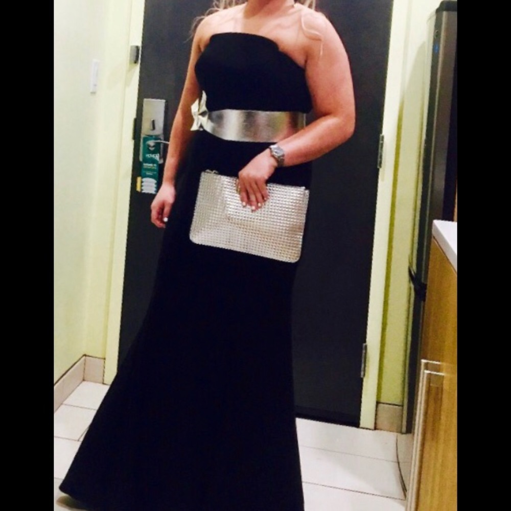 Beautiful/elegant black dress